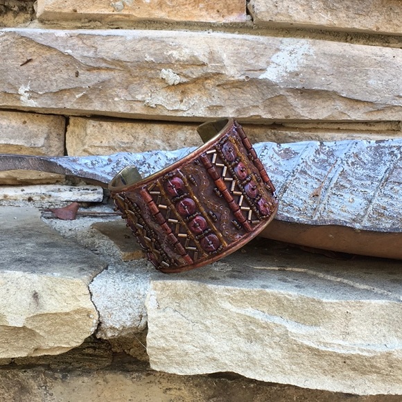 Bracelet - Picture 1 of 4